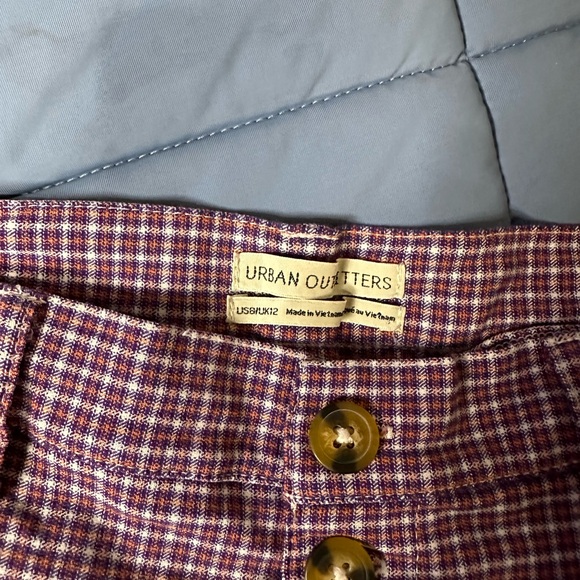 GUC Urban Outfitters size 8 plaid button front pants - Picture 6 of 6